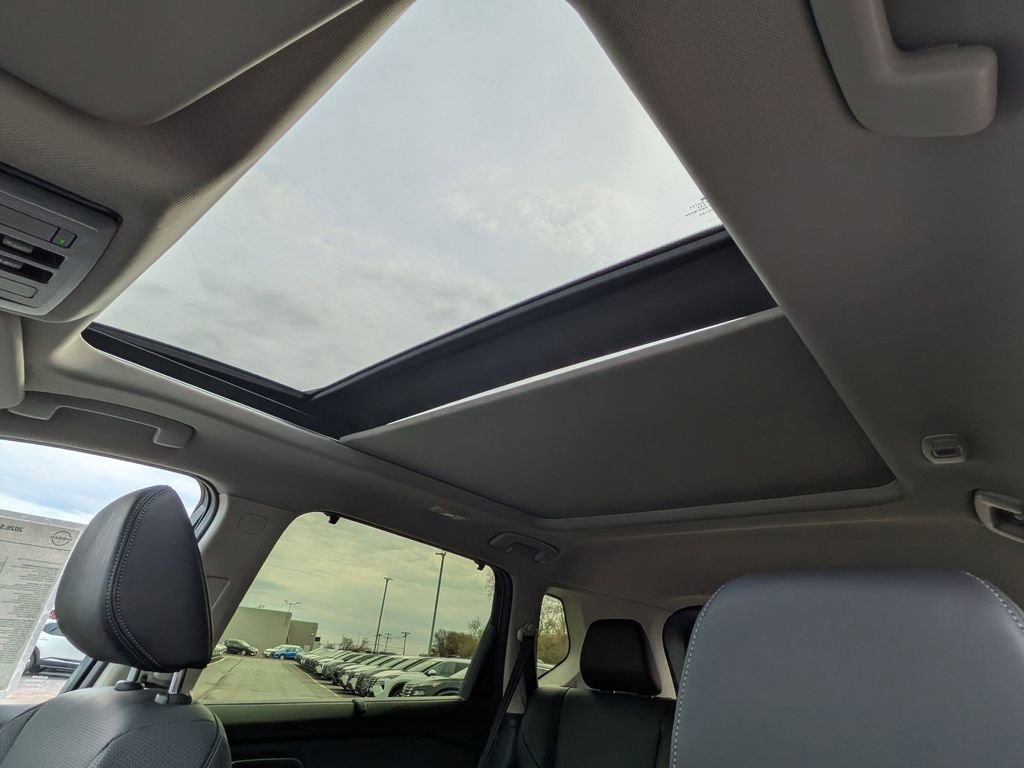 New 2026 Nissan Rogue Platinum w/ Platinum Premium Package image 13