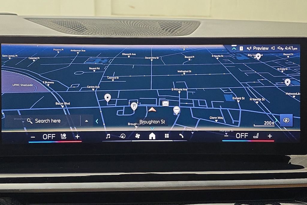 Certified 2024 BMW X7 xDrive40i w/ Executive Package image 19