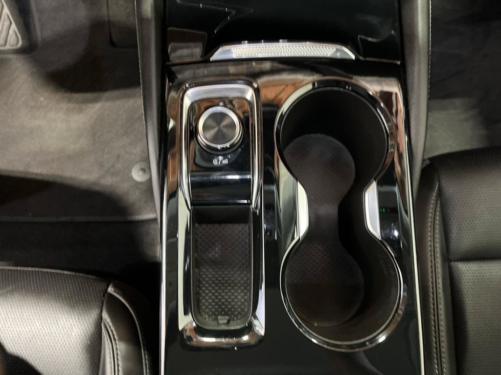 Certified 2024 Buick Envision Preferred AWD/4WD image 14