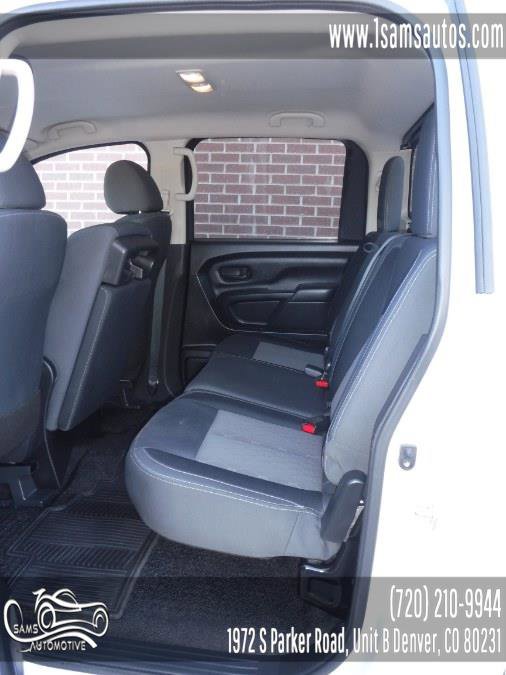 Used 2023 Nissan Titan S AWD/4WD image 17
