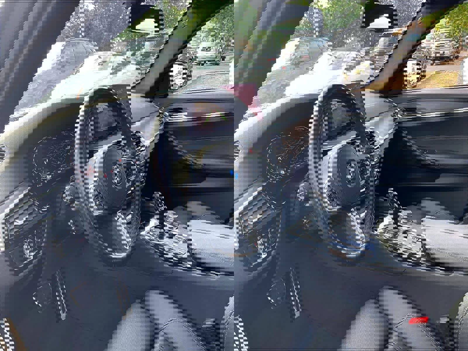 Used 2023 BMW 540i w/ M Sport Package image 15