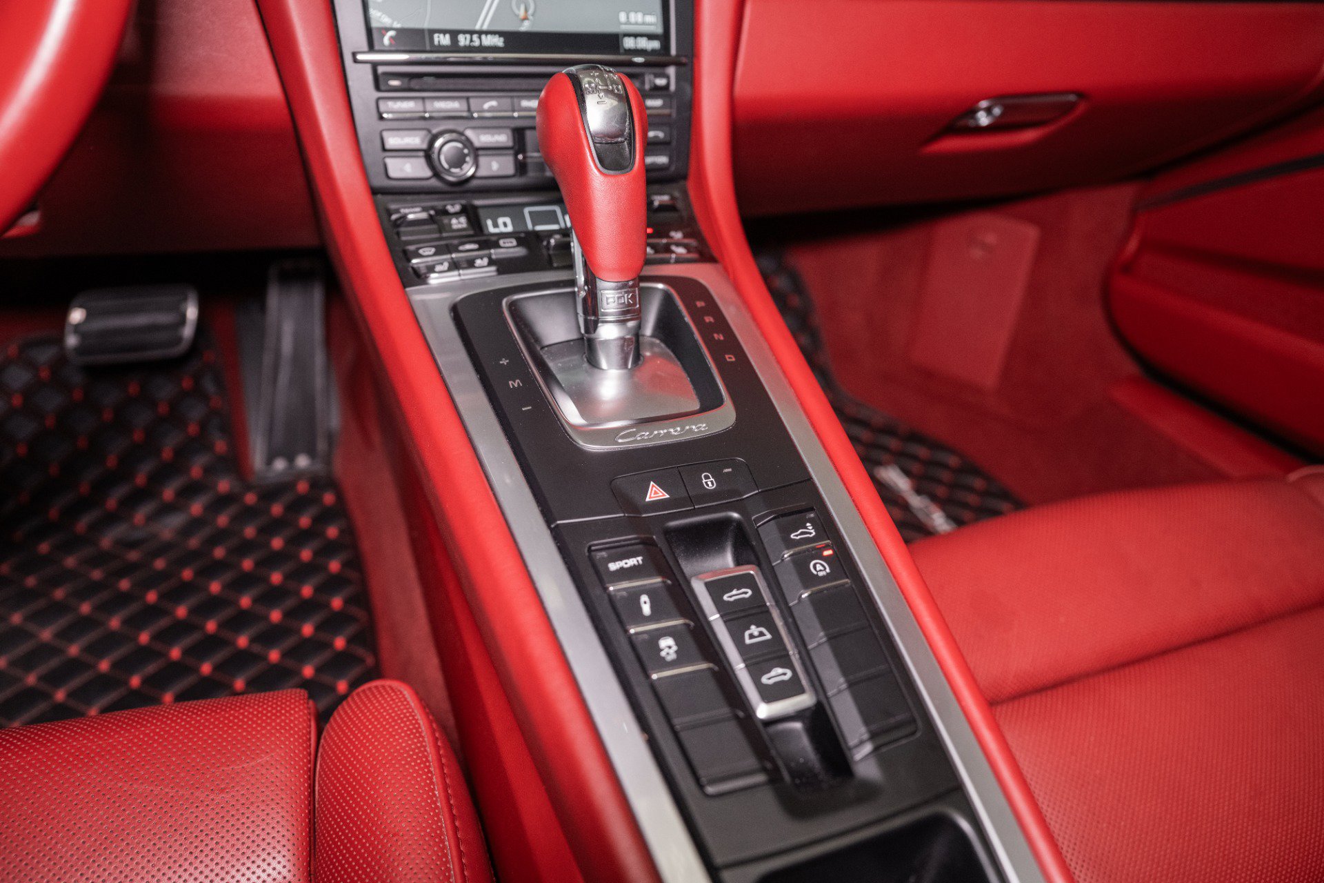 Used 2016 Porsche 911 Carrera S image 35