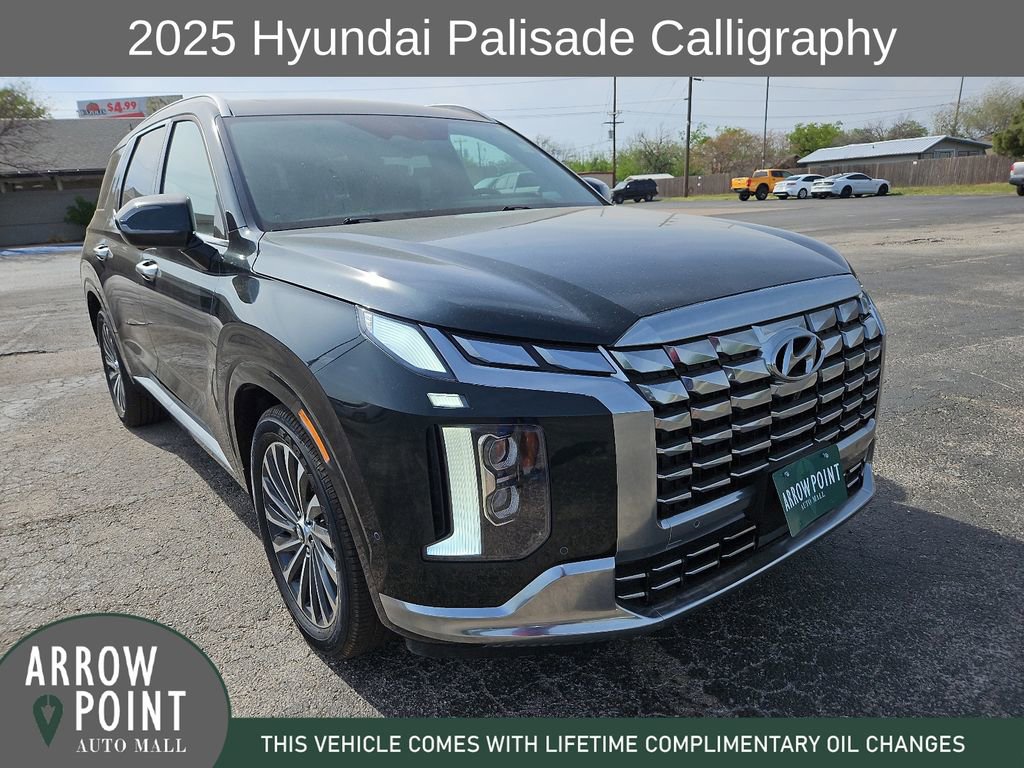 Used 2025 Hyundai Palisade Calligraphy AWD/4WD image 2
