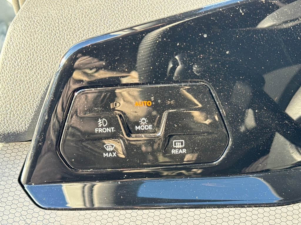 Used 2022 Volkswagen GTI S image 31