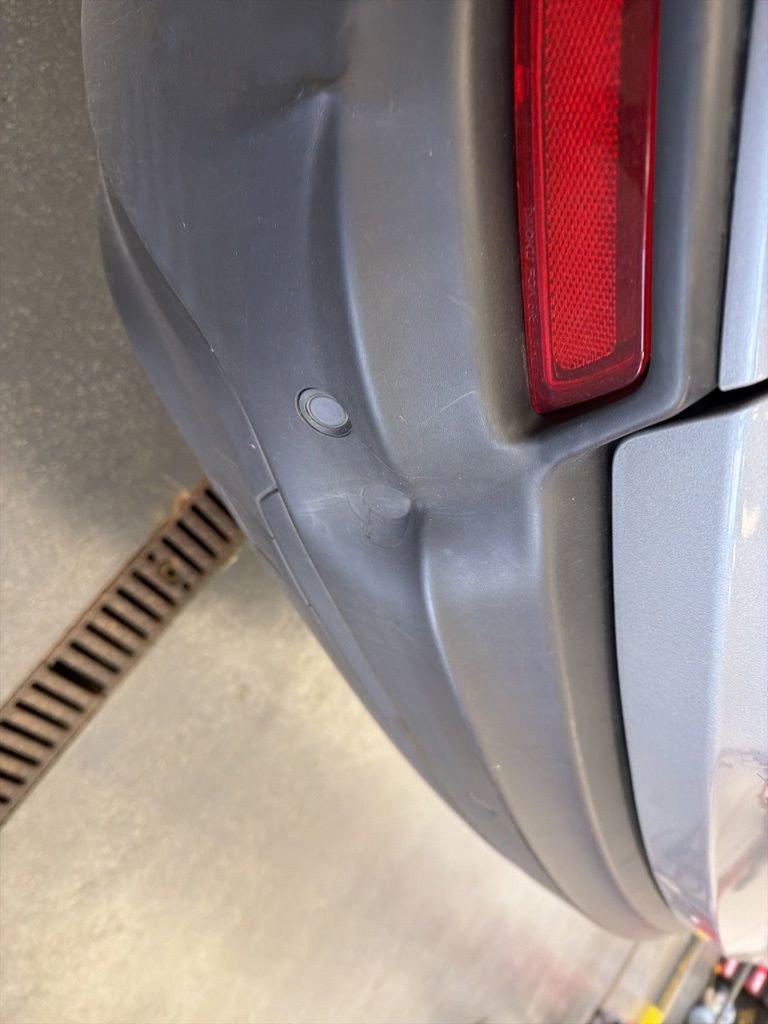 Used 2020 Jeep Cherokee Latitude Plus AWD/4WD image 13