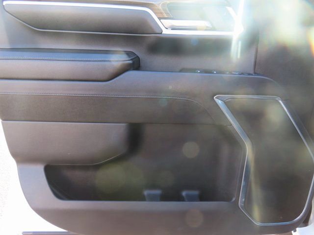 Certified 2024 Chevrolet Silverado 3500 LT image 13