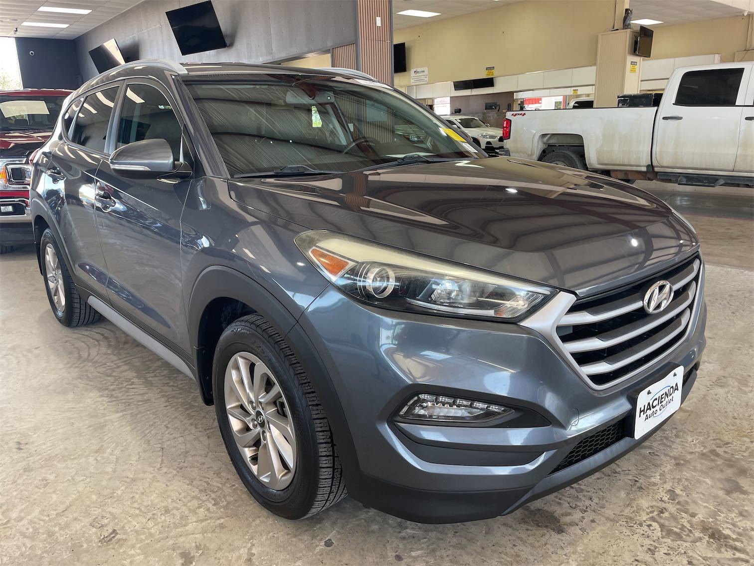 Used 2017 Hyundai Tucson SE Plus image 8
