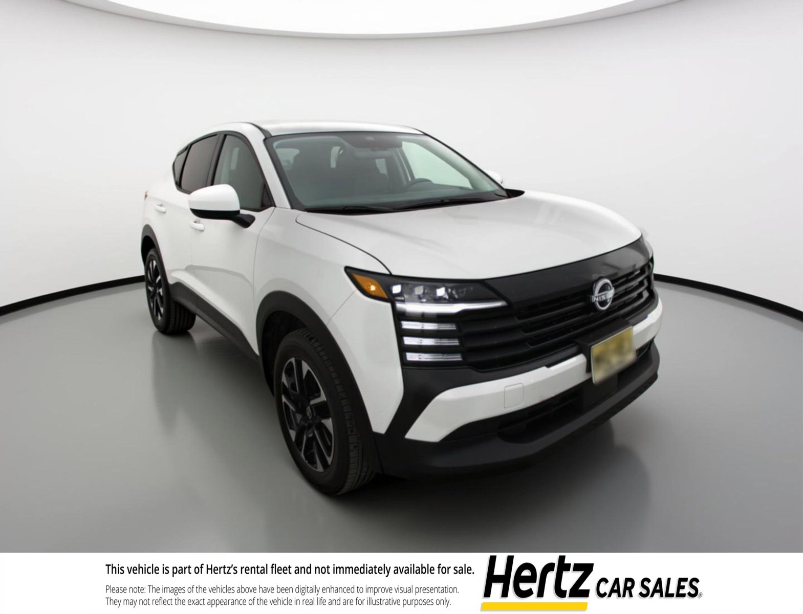 Used 2025 Nissan Kicks SV image 1