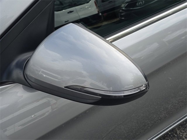 Used 2020 Hyundai Elantra Limited image 8