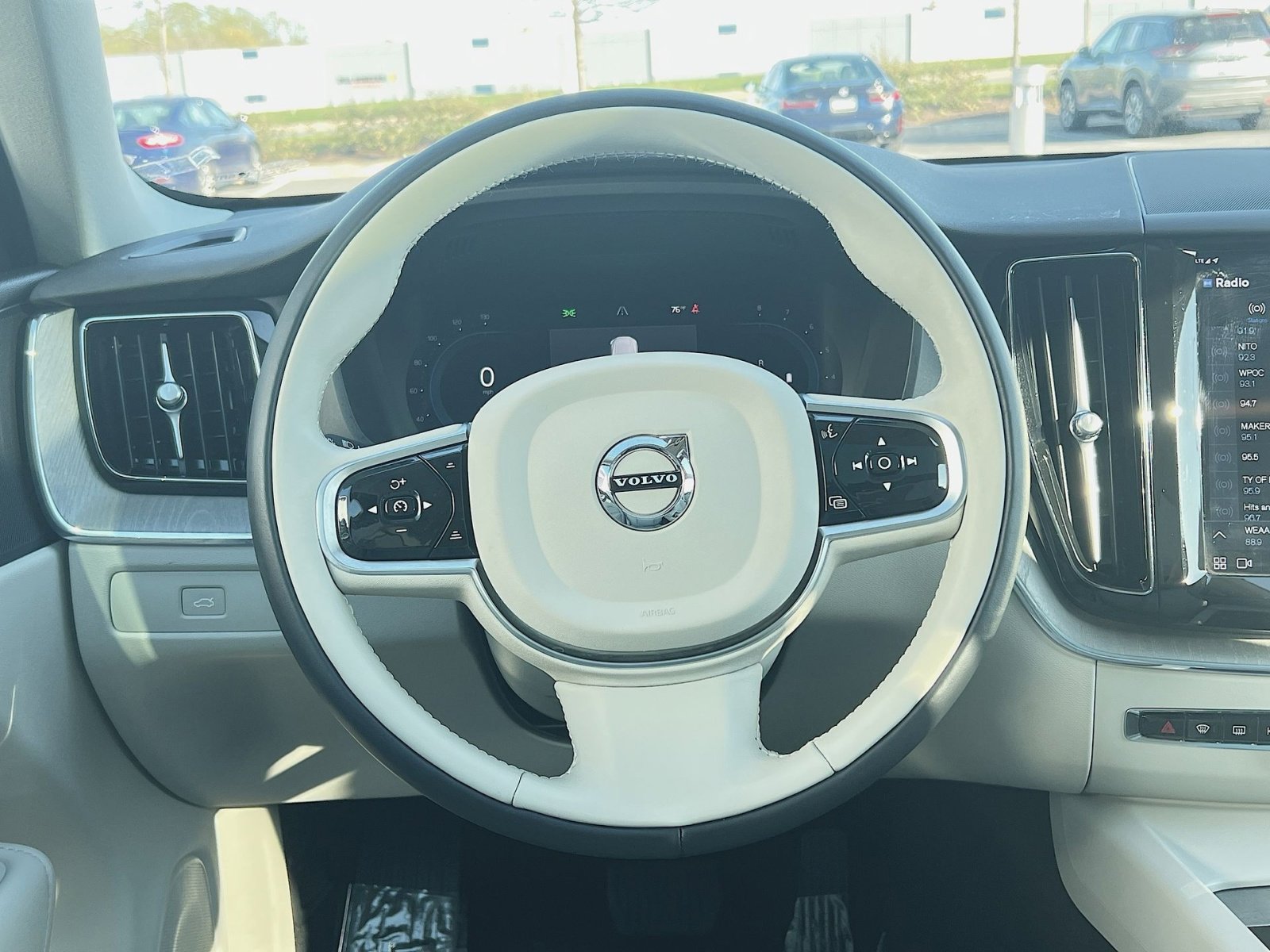 Used 2023 Volvo XC60 B5 Plus w/ Climate Package image 24