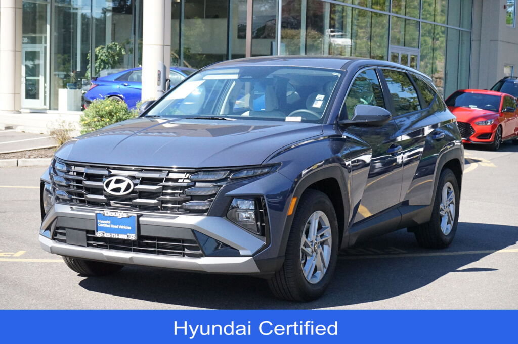 Used 2025 Hyundai Tucson SE