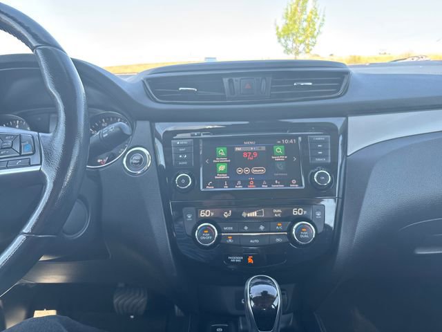 Used 2020 Nissan Rogue Sport SL FWD image 18