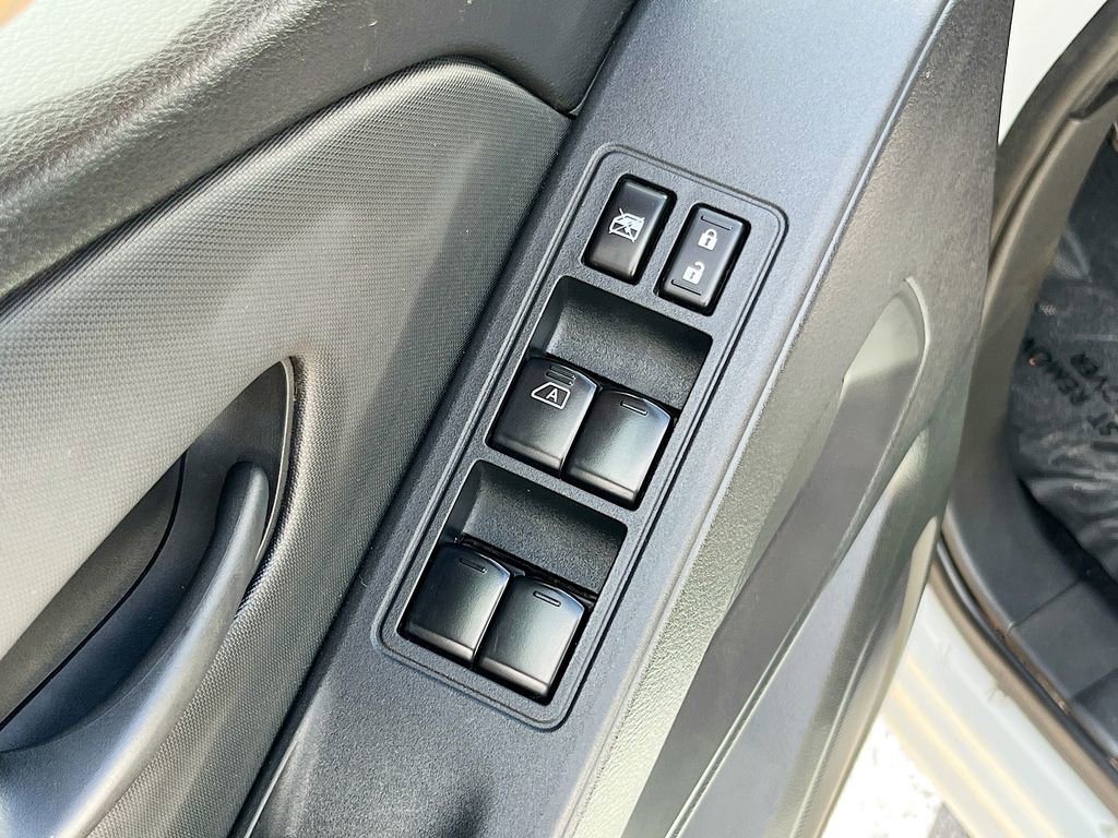 Used 2024 Nissan Frontier S w/ Technology Package image 16