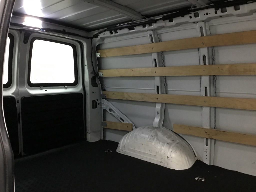 Used 2023 GMC Savana 2500 w/ Driver Convenience Package image 19