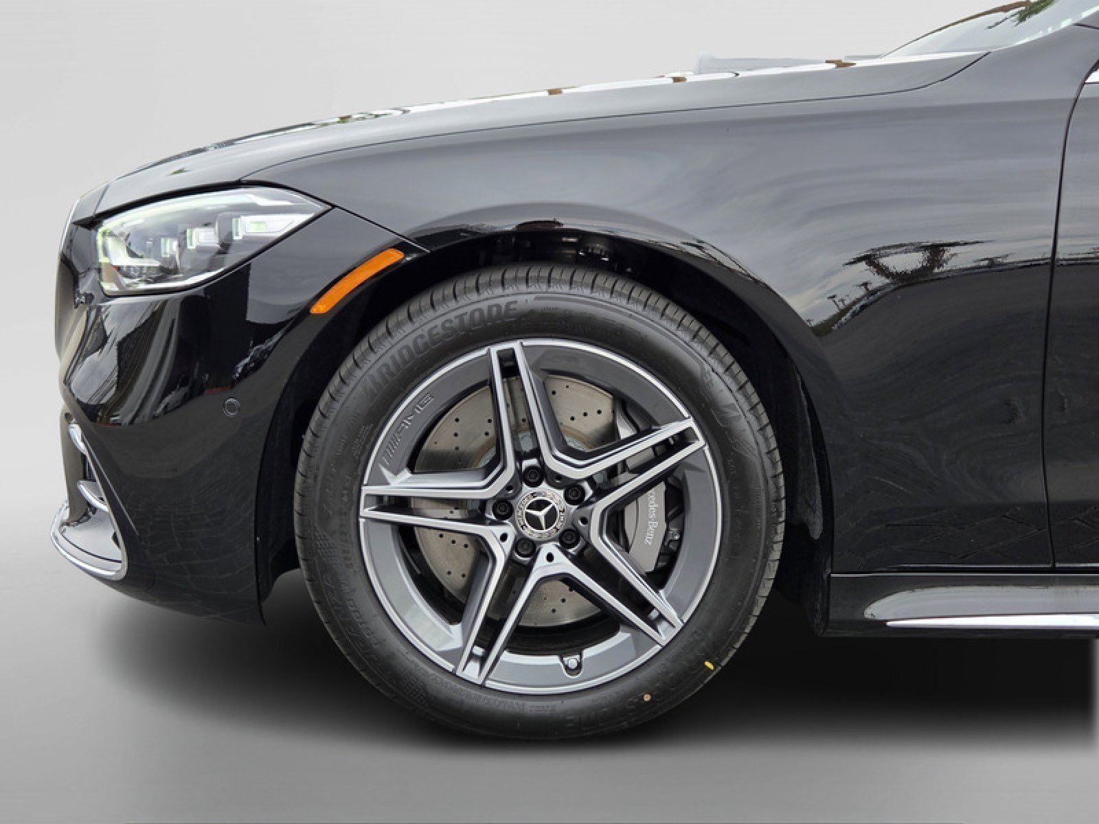 New 2026 Mercedes-Benz S 580e 4MATIC Sedan image 10