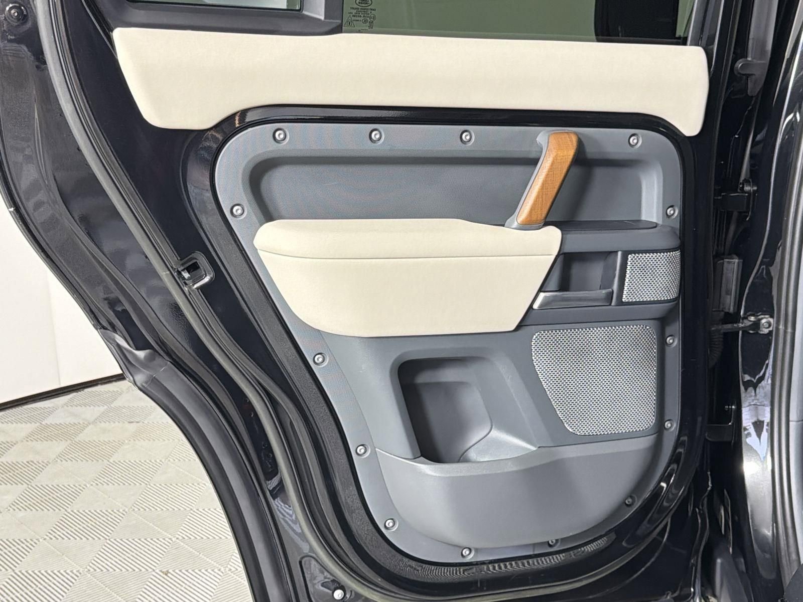 Certified 2023 Land Rover Defender 130 X image 26