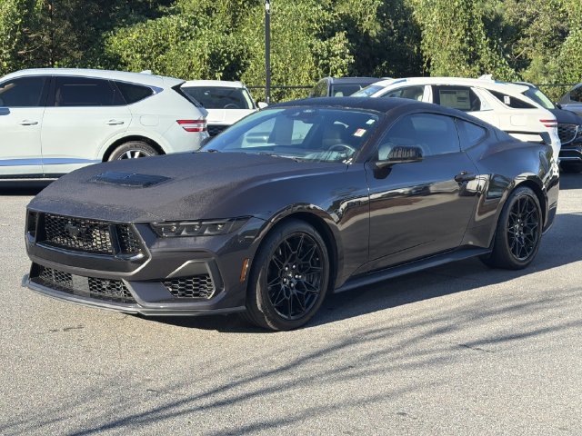Used 2024 Ford Mustang GT Premium w/ GT Performance Package RWD image 3
