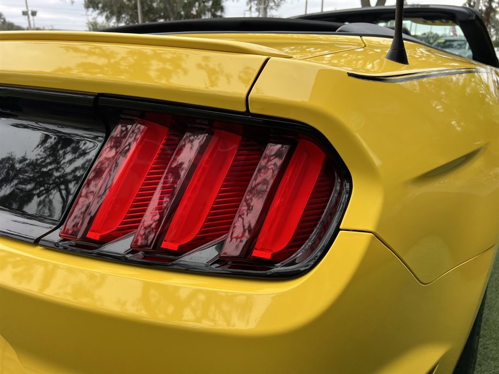 Used 2017 Ford Mustang Premium image 16