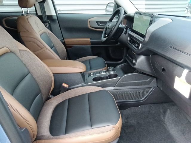 New 2025 Ford Bronco Sport Outer Banks w/ Outer Banks Tech Package+ AWD/4WD image 32