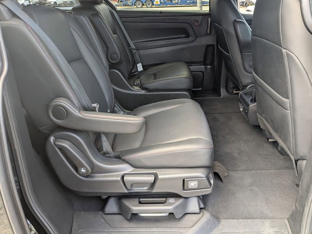 Used 2025 Honda Odyssey Sport-L image 30
