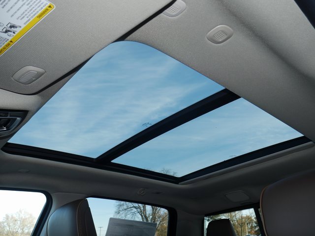 New 2026 RAM 1500 Limited w/ Off Road Group image 3