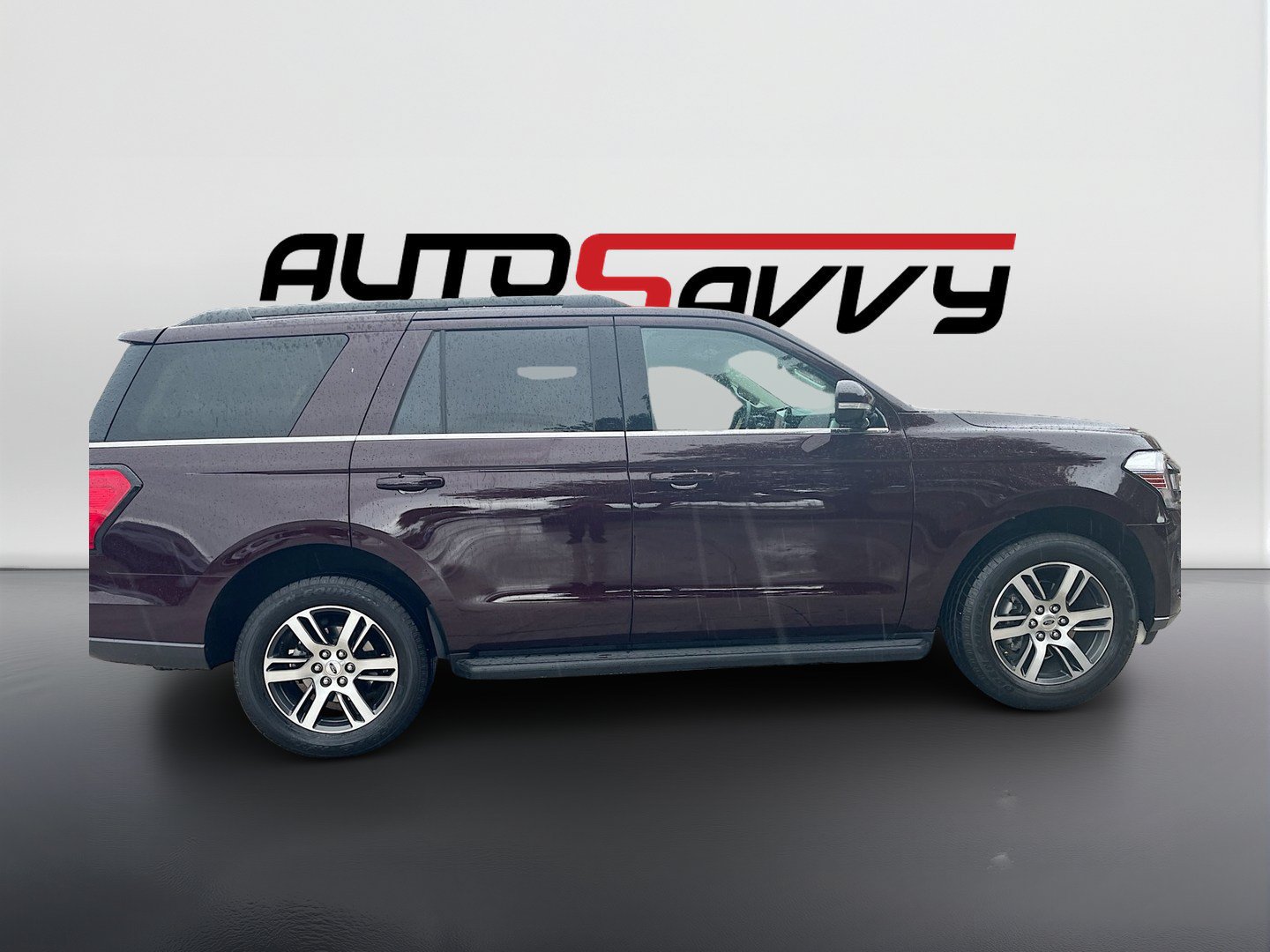 Used 2024 Ford Expedition XLT RWD image 8