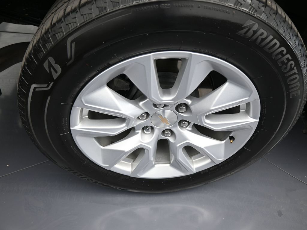 Used 2023 Chevrolet Silverado 1500 LT image 38