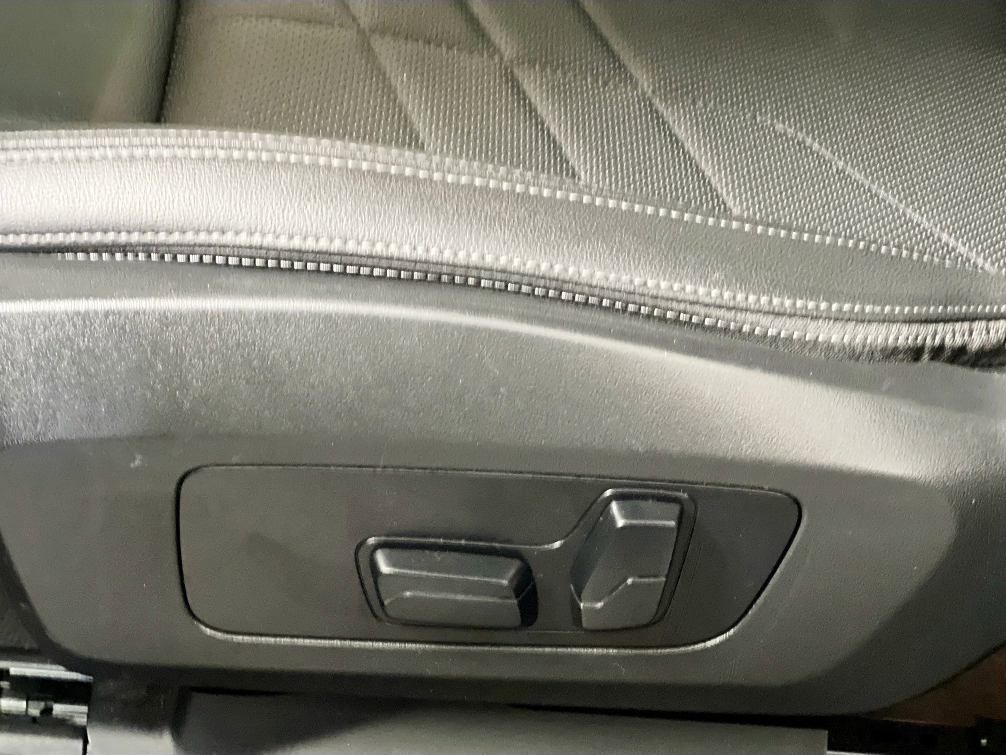 Used 2023 BMW X1 xDrive28i image 15