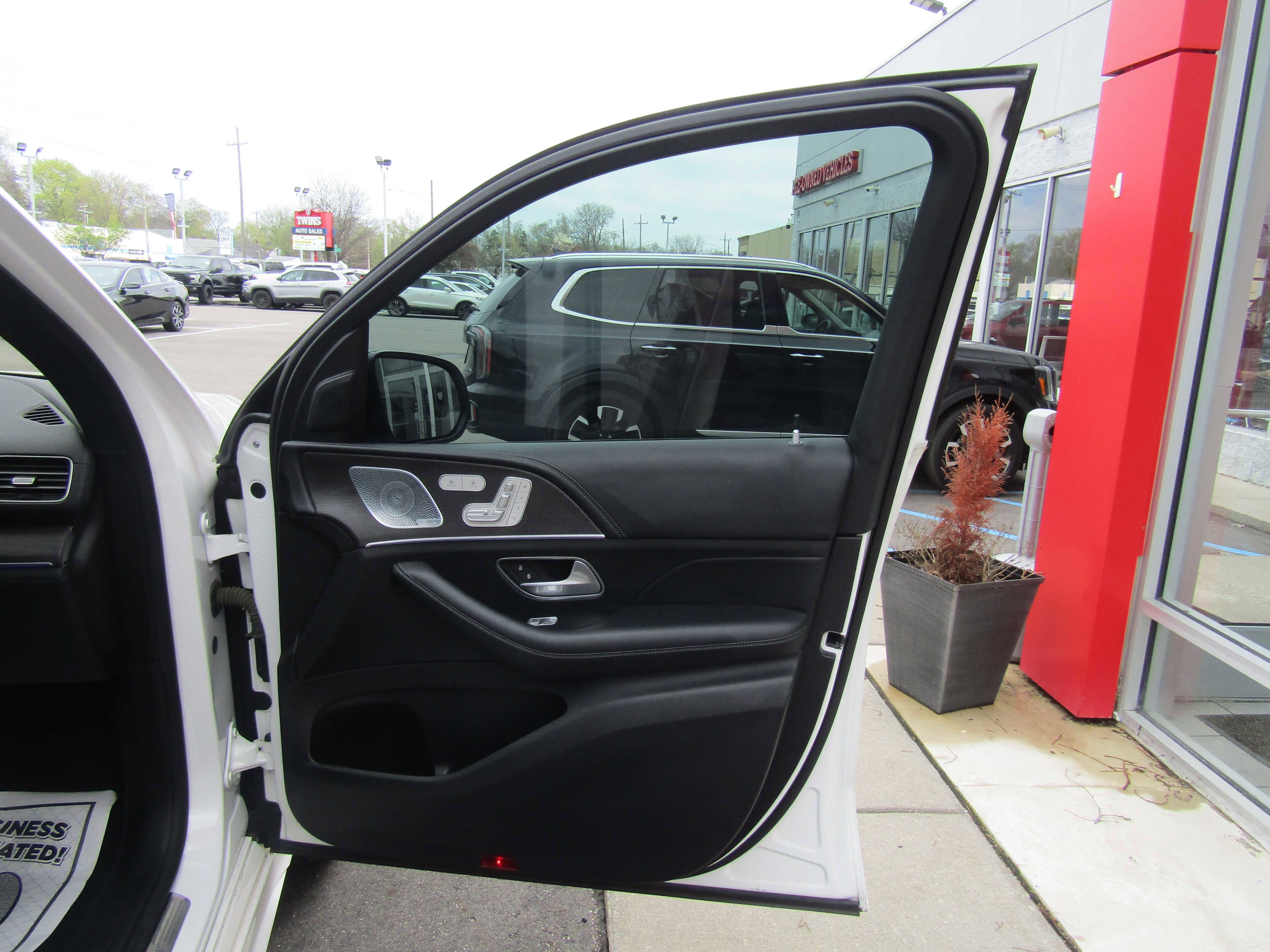 Used 2020 Mercedes-Benz GLE 350 4MATIC image 17