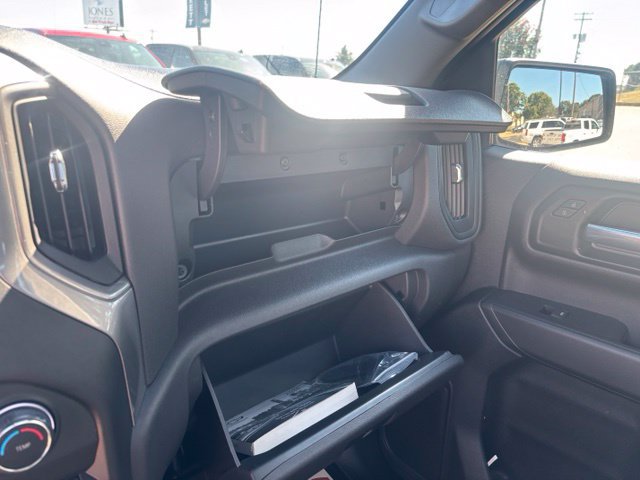 Used 2026 Chevrolet Silverado 1500 W/T w/ Trailering Package AWD/4WD image 18