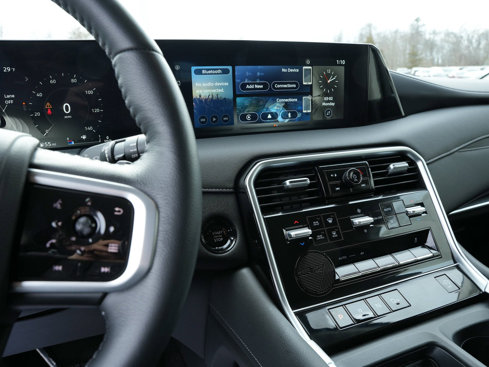 Used 2025 Nissan Armada SV image 19