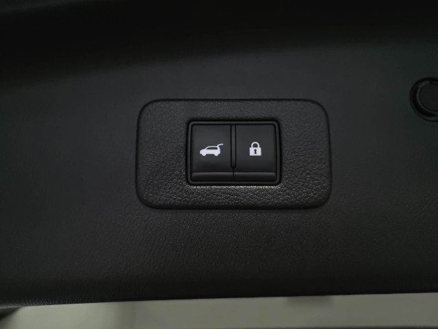 Used 2023 Nissan Armada Platinum AWD/4WD image 45
