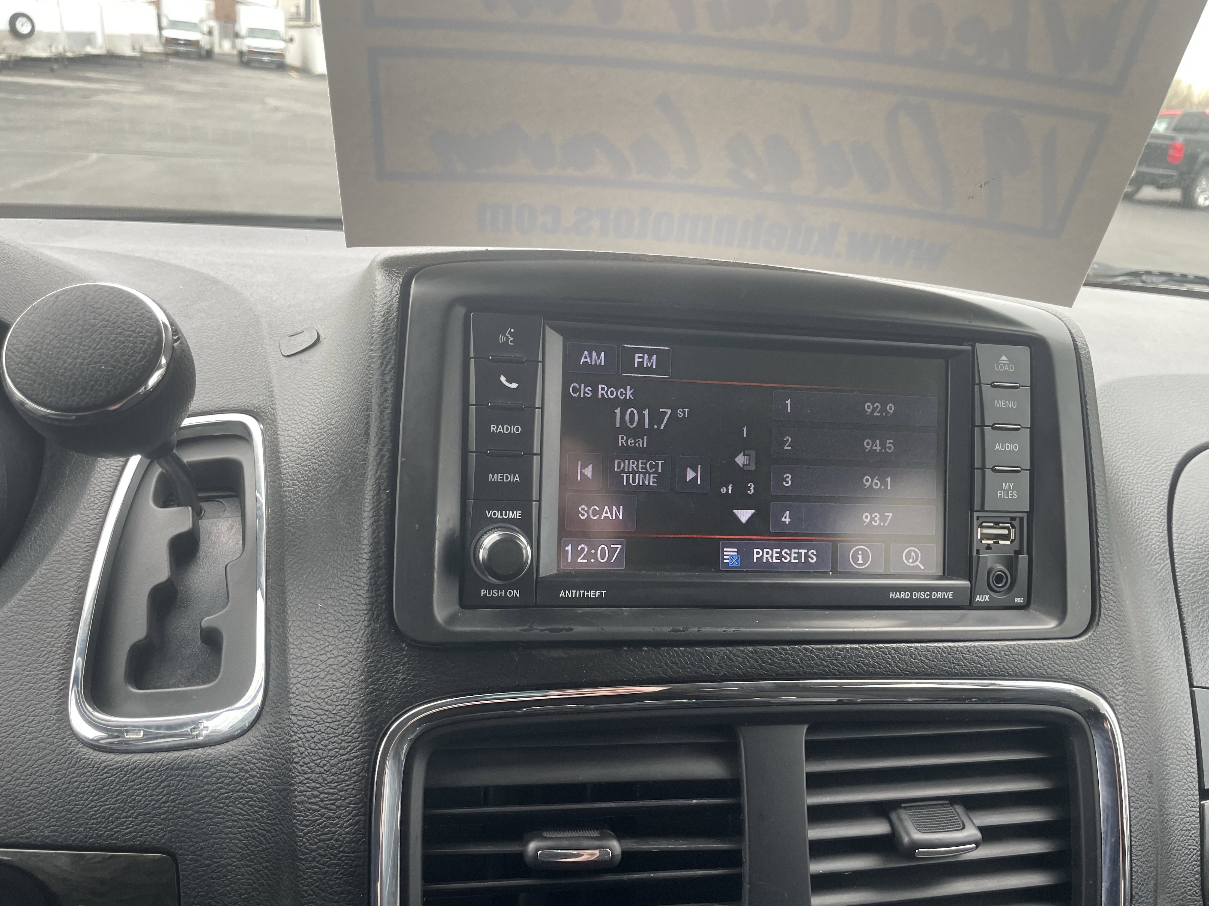 Used 2019 Dodge Grand Caravan SE FWD image 18