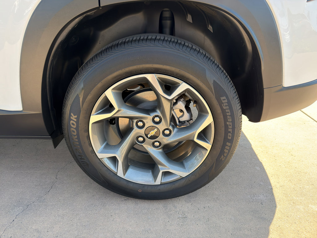 Used 2024 Chevrolet Trax LT image 6