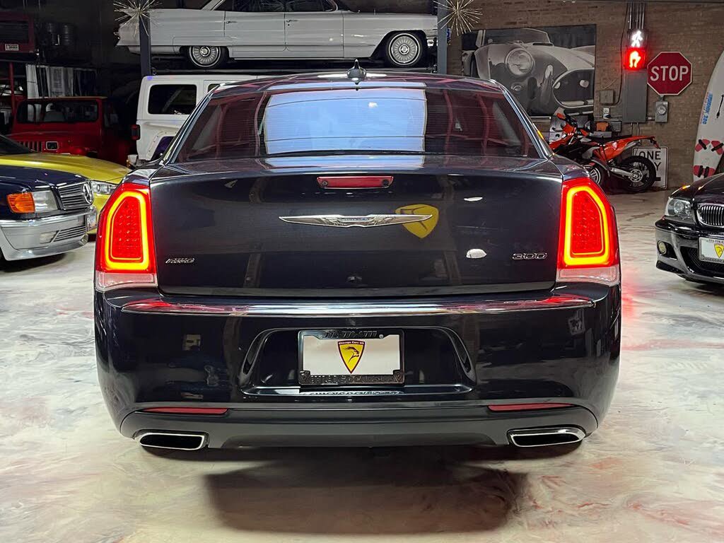 Used 2016 Chrysler 300 Limited AWD/4WD image 8