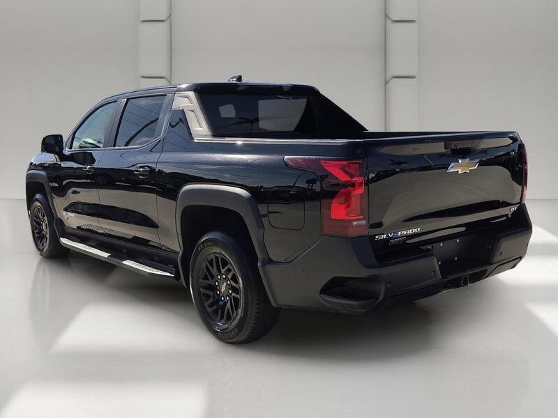 Used 2024 Chevrolet Silverado EV W/T AWD/4WD image 3
