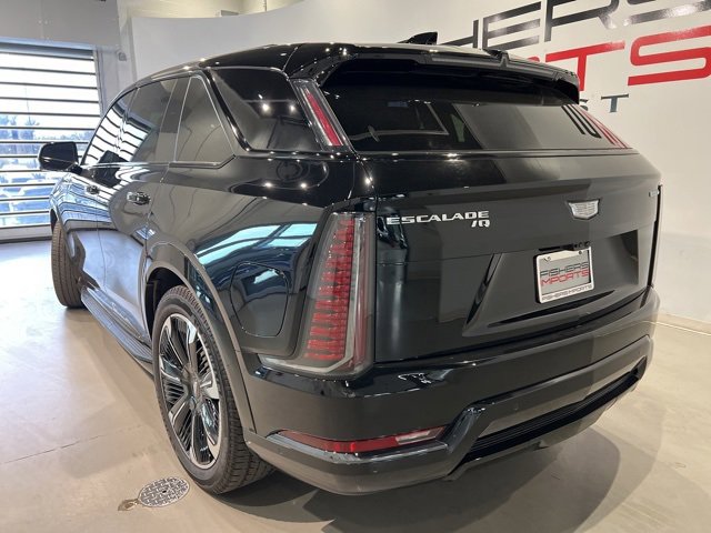 Used 2025 Cadillac Escalade IQ Sport 2 image 6