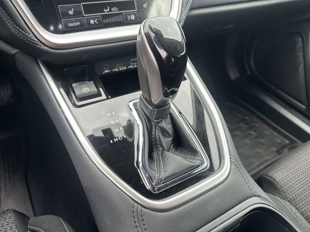 Used 2024 Subaru Outback Premium image 24