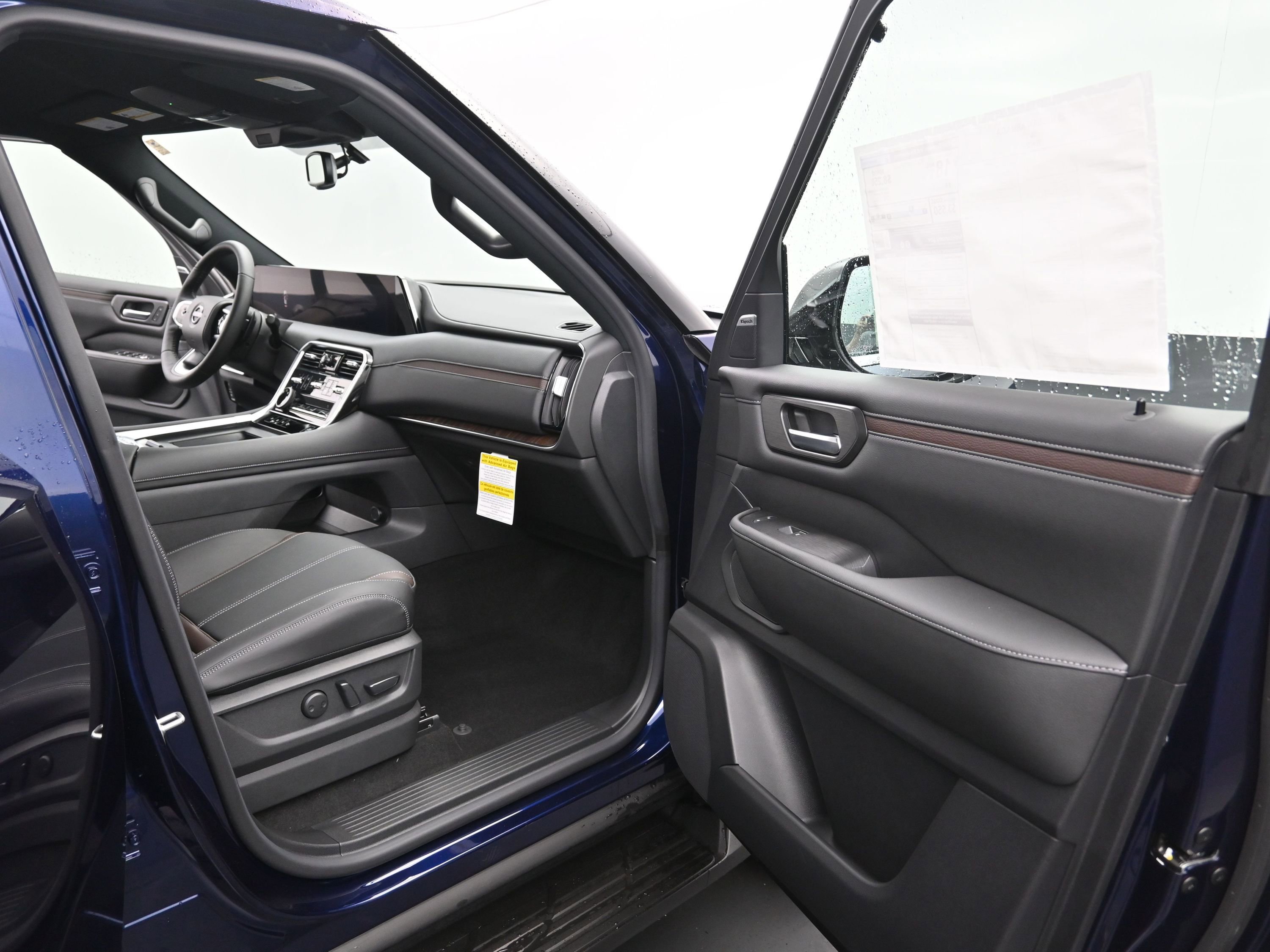 New 2025 Nissan Armada SL image 26