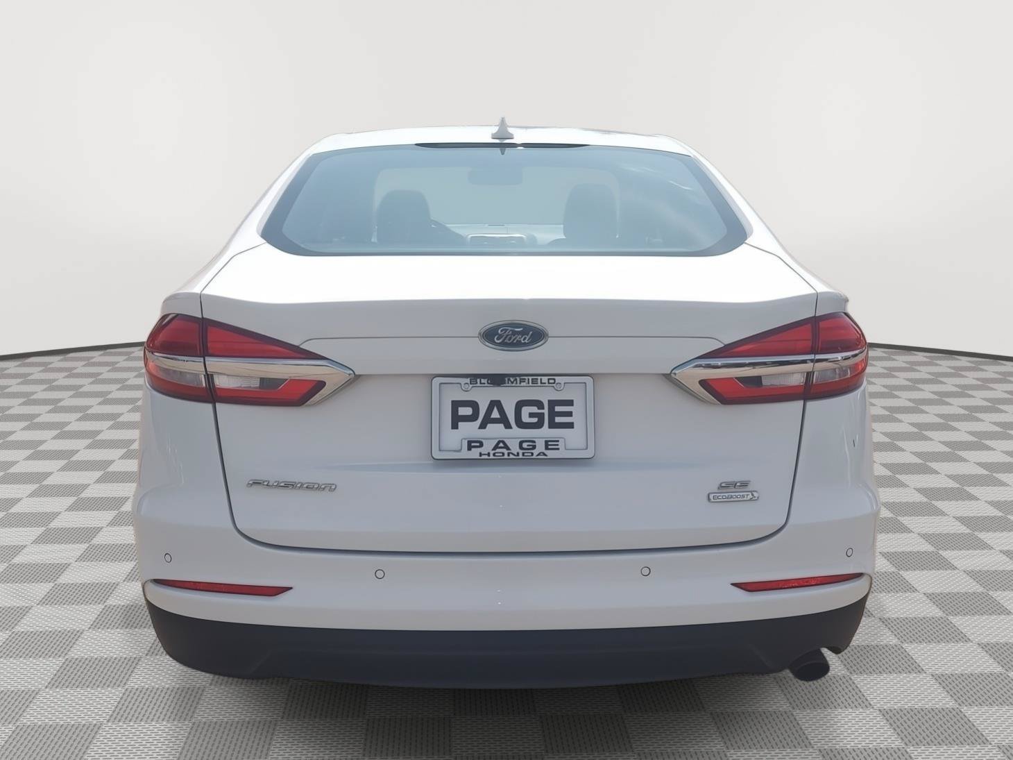 Used 2020 Ford Fusion SE FWD image 24