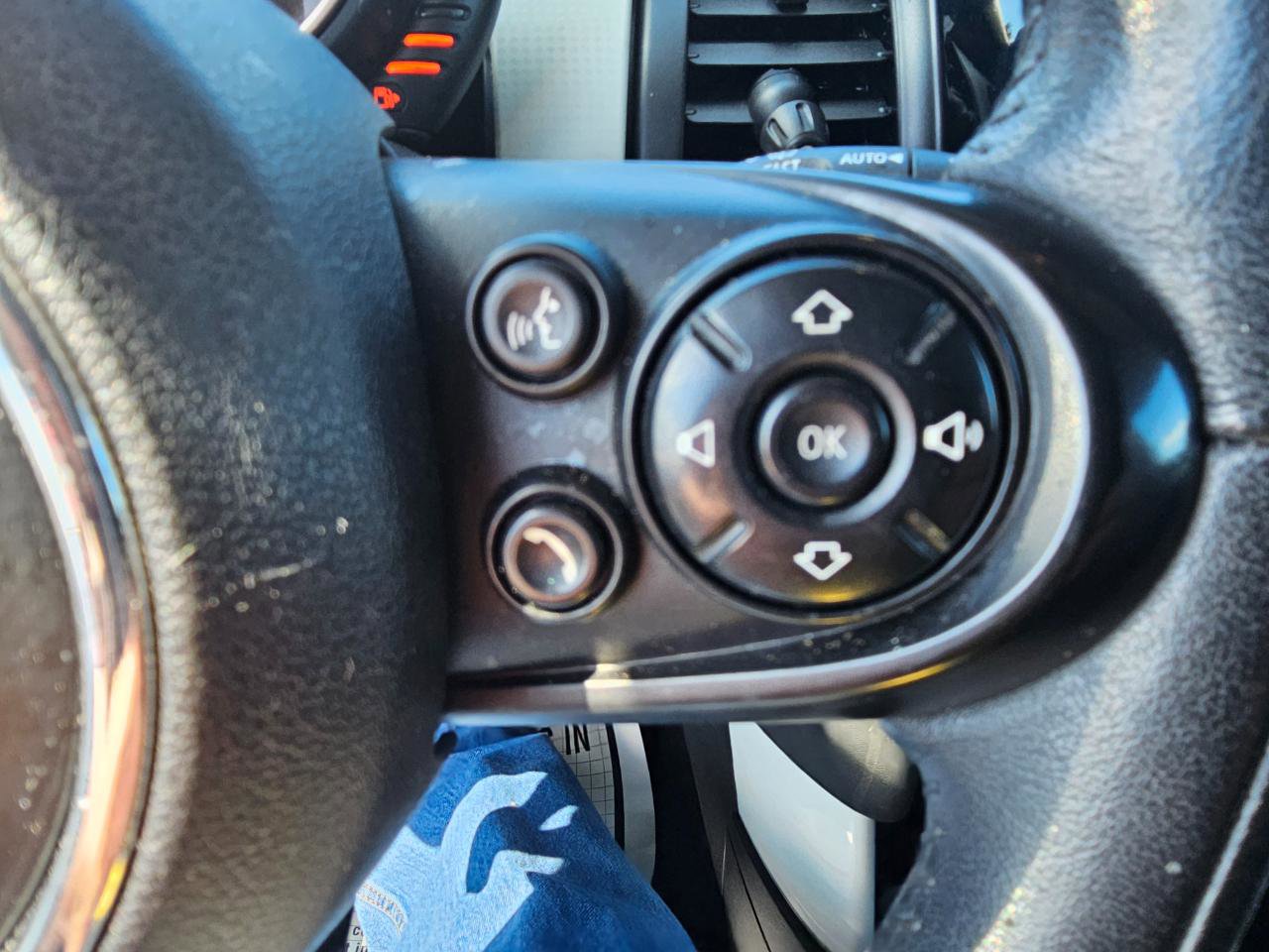 Used 2016 MINI Cooper 4-Door Hardtop FWD image 28