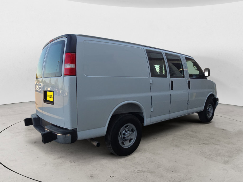 Used 2025 Chevrolet Express 2500 w/ Driver Convenience Package RWD image 8