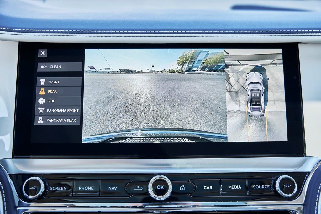 Used 2024 Bentley Flying Spur V8 image 76