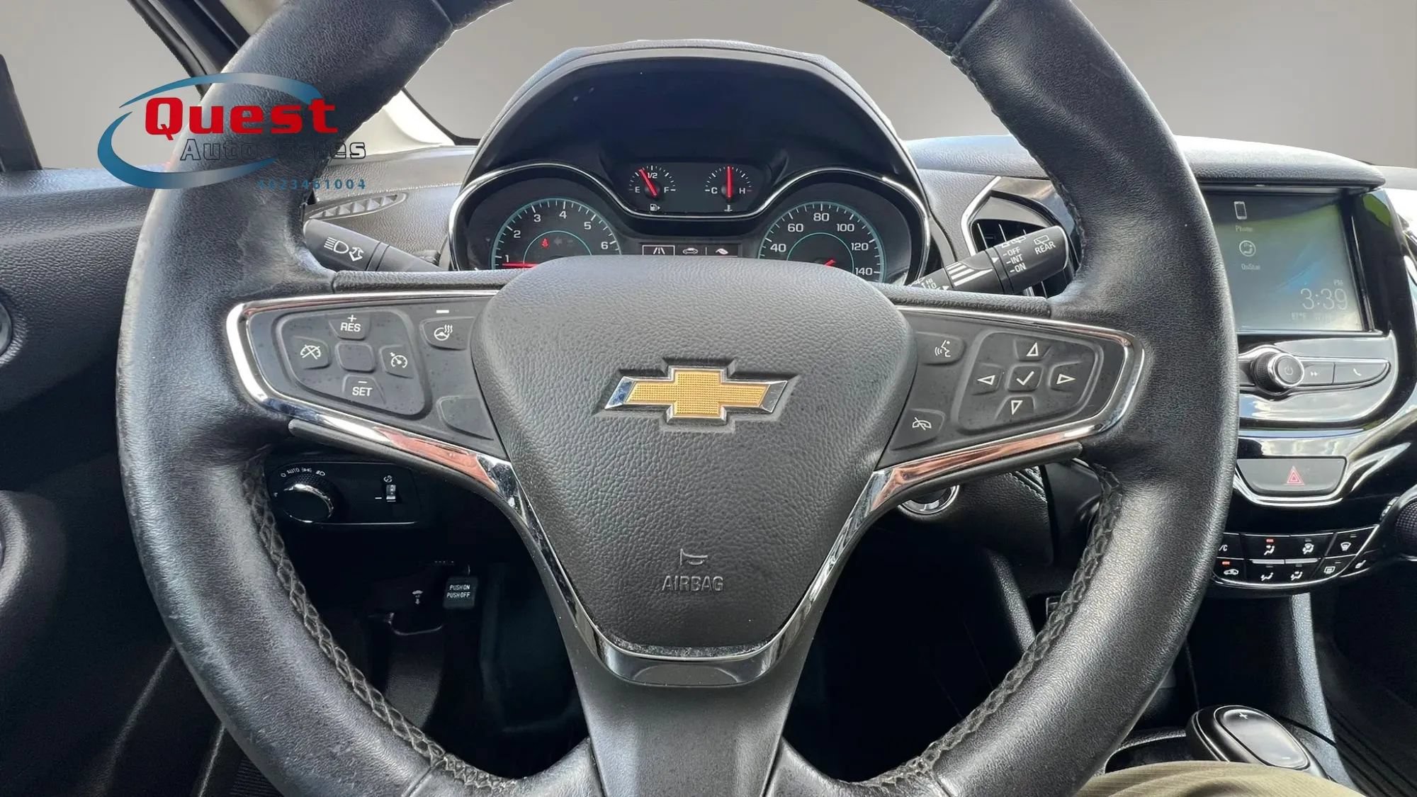 Used 2018 Chevrolet Cruze Premier FWD image 32