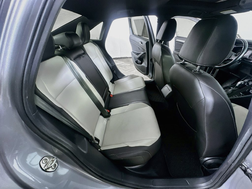Used 2020 Volkswagen Jetta R-Line FWD image 12