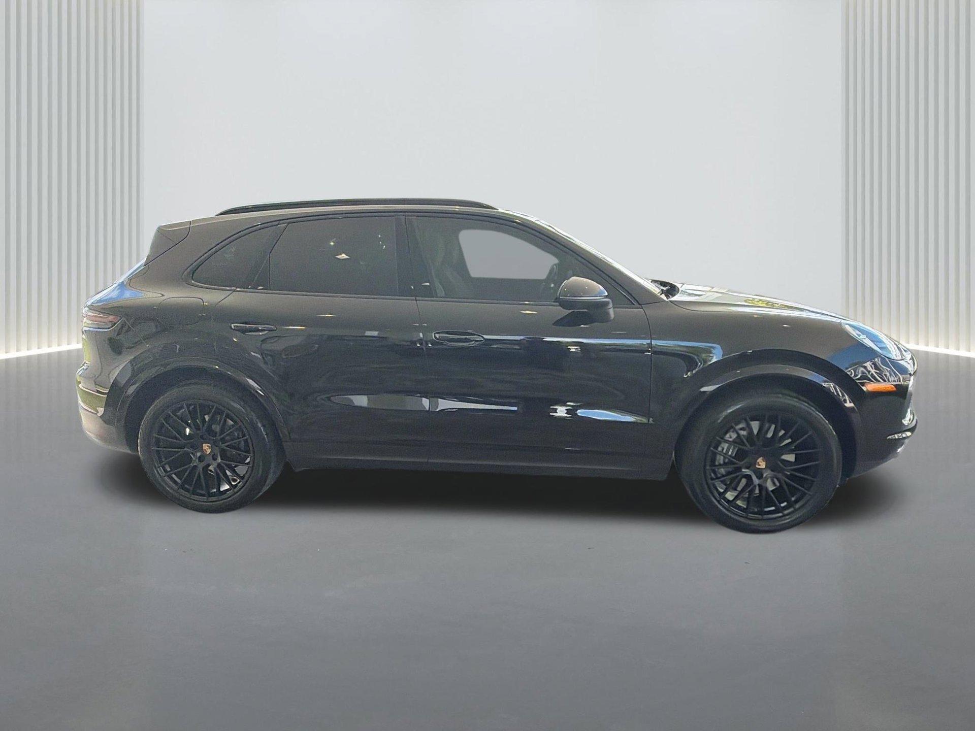 Used 2022 Porsche Cayenne AWD/4WD image 6