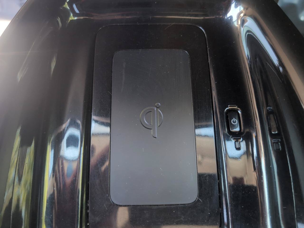 Used 2017 Toyota Prius Three Touring FWD image 25