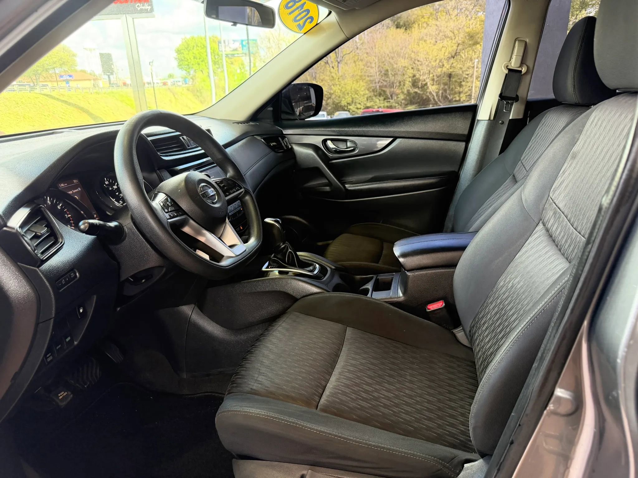 Used 2018 Nissan Rogue S AWD/4WD image 7
