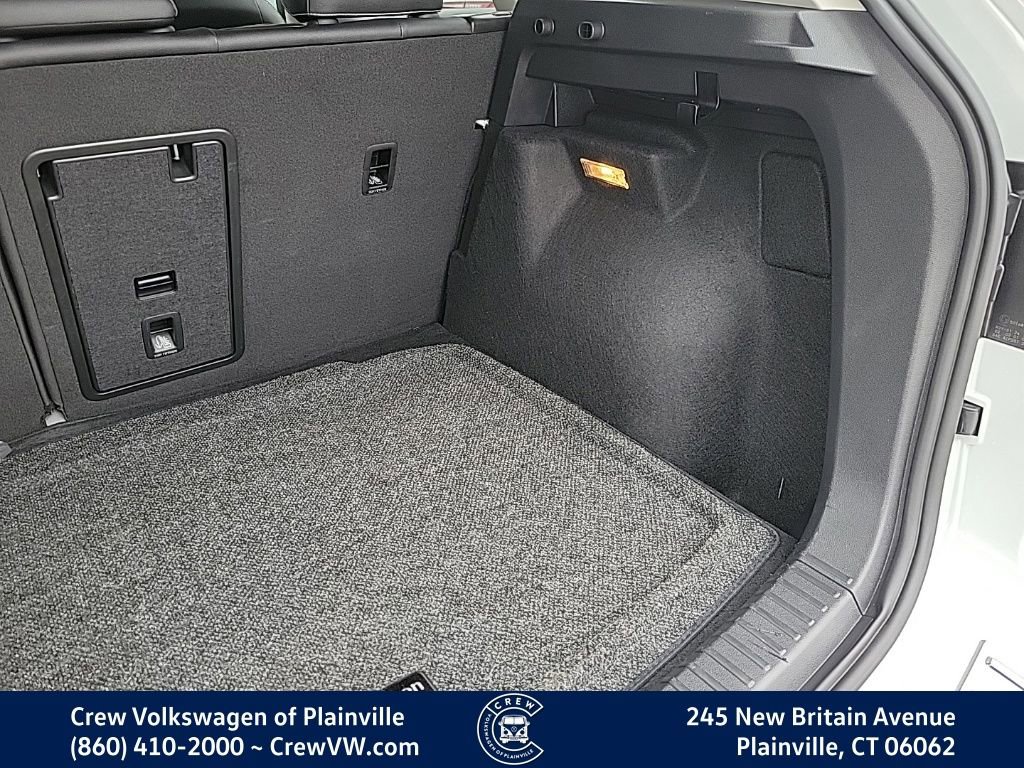 Certified 2022 Volkswagen Taos SEL image 52