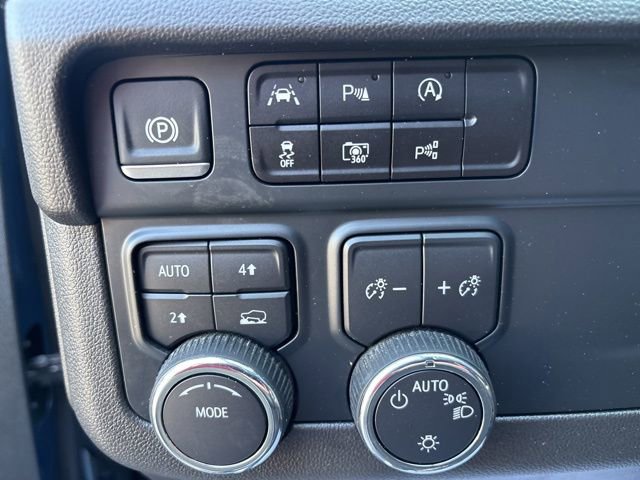 Used 2025 Chevrolet Tahoe LT AWD/4WD image 40